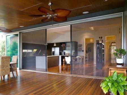 Sliding door with retractable screen